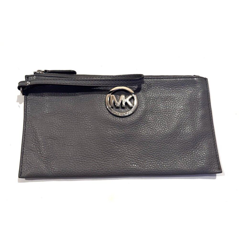MICHAEL KORS Gray Pebble Leather Wristlet Zip Top